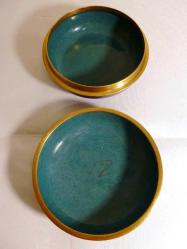 Cloisonne mine işlemeli şekerlik. Çapı:10cm