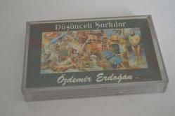 ÖZDEMİR ERDOĞAN-DÜŞÜNCELİ ŞARKILAR
