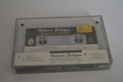 ÖZDEMİR ERDOĞAN-DÜŞÜNCELİ ŞARKILAR