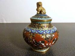 Cloisonne mine işlemeli şekerlik. Y:9 cm