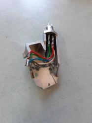 PHILIPS PİKAP-PLAK ÇALAR SHELL SAP KIRIKTIR