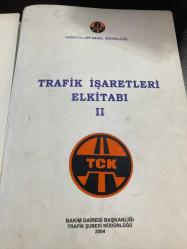 Karayolları genel müdürlüğü trafik işaretleri elkitabı 1 ve 2. Ciltler takım