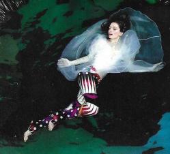 NİL KARAİBRAHİMGİL-nil karaibrahimgil-NİL KIYISINDA-DIGIPACK BASKI-2009-TÜKENEN BASKI-AMBALAJINDA CD