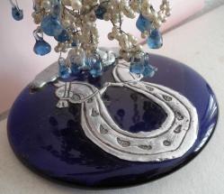 NAZAR AĞACI CAM BONCUKLU AT NALI KABARTMA RESİMLİ AĞAÇ FORMLU NAZARLIK BİBLO BOY 19 cm