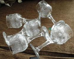 5 ADET KRİSTAL CAM AYAKLI KADEHLER BOY 15.5 CM ÇAP 6.5 CM