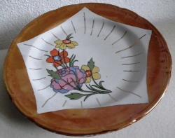 ÇİÇEKLİ YALDIZLI KÜTAHYA PORSELEN SERVİS VEYA DEKOR TABAĞI ÇAP 22 CM