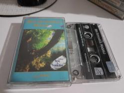 BİR İSTANBUL MASALI FİLM MÜZİKLERİ KIRAÇ FUNDA ARAR KASET