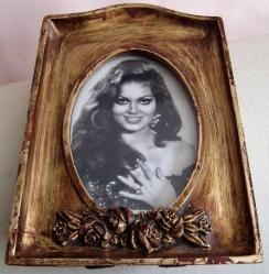 ARTİST FOTOĞRAFI TÜRKAN ŞORAY ORJİNAL FOTOĞRAF İTALYAN ÇERÇEVELİ KABARTMALI DAMGALI 21X15 CM