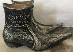 ÇARIK AYAKKABI FİGÜRLÜ BİBLO