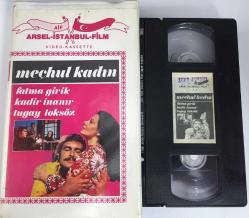 Efemera - MEÇHUL KADIN- FATMA GİRİK* KADİR İNANIR* TUGAY TOKSÖZ VHS FİLM - kitantik - kitaLog