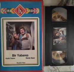 BİR YABANCI- KADİR İNANIR* NECLA NAZIR VHS FİLM