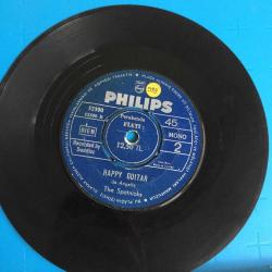 The Spotnicks / Johnny Guitar - Happy Guitar / Turkey 1964 / 45'lik / *pop rock*
