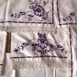 SARMA İP İŞLEMELİ - KARYOLA ETEĞİ+2 TEK KİŞİLİK YASTIK+2 KIRLENT+PİJAMALIK+SANDIK ÖRTÜSÜ - 7 PARÇA