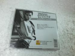 ZEYNEP YILMAZ ZENOBIA KARALAMA CD SIFIR