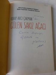 Gülen Sakız Ağacı