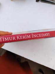 TİMUR KERİM İNCEDAYI  ( CAM ÖNÜ ESKİ RAF )
