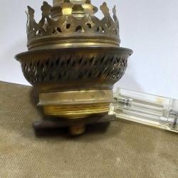 RF43----ELEKTRİKLİYE ÇEVRİLMİŞ ANTİKA GAZ LAMBASI MAKİNASI TEPESİ