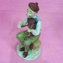 VINTAGE AVRUPA EL BOYAMA BANKTA KEMAN ÇALAN YAŞLI MÜZİSYEN PORSELEN BİBLO