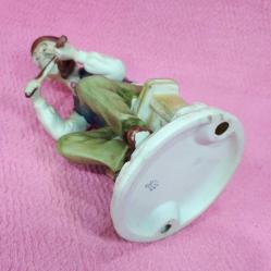 VINTAGE AVRUPA EL BOYAMA BANKTA KEMAN ÇALAN YAŞLI MÜZİSYEN PORSELEN BİBLO