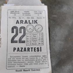 22 ARALIK 1975 SAATLİ MAARİF TAKVİM YAPRAĞI