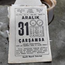 31 ARALIK 1975 SAATLİ MAARİF TAKVİM YAPRAĞI