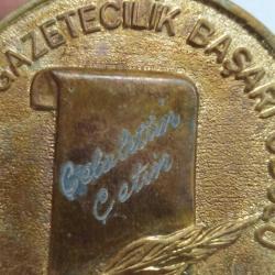 MDL15---GAZETECİLER CEMİYETİ 1989 ÖDÜLÜ PİRİNÇ MADALYA