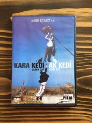 Kara Kedi Ak Kedi