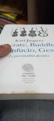 Socrate, Buddha, Confucio, Gesù: La Personalità Decisive