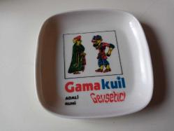 GAMA KUİL GEVŞETİCİ (ECZACILIK-İLAÇ) TEMALI ESKİ DÖNEM MELAMİN TABAK VEYA KÜLTABLASI...