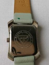 ARIZALI GUESS KADIN KOL SAATİ