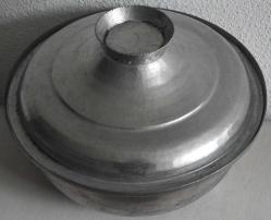 Antika - KALAYLI EL YAPIMI KAPAKLI DÖVME BAKIR TENCERE ÇAP 24 CM KAPAK HARİÇ DERİNLİK 9 CM - kitantik - kitaLog