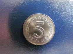 1982 YILI MALEZYA 5 SEN