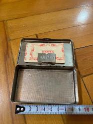 İtalyan’ı tütün tabakası ve tekel sigara kağıdı