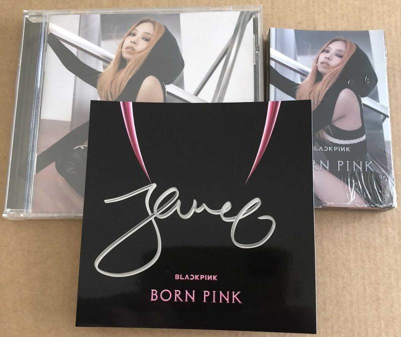 blackpink セット BLACKPINK JENNIE İMZALI BORN PINK KART + CD + KASET SET 2022