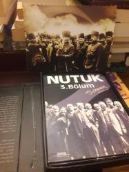 396 başlıktan oluşan tam metin 10 dvd NUTUK / Okuyan: NUR SUBAŞI / MÜZİK: CEM İDİZ