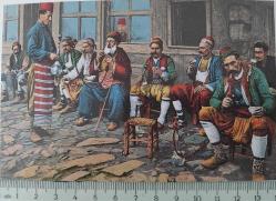 ESKİ DÖNEM İSTANBULDA  BİR KAHVEHANE KARTPOSTALI AD2B1 ÇOK NADİR
