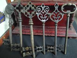 PİRİNÇ 6 ADET BÜYÜK ANAHTAR TAKIMI