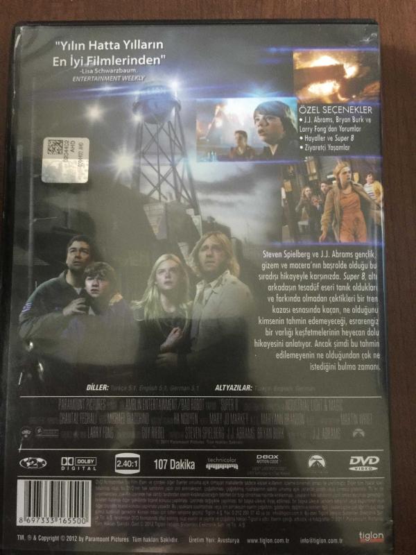 Super 8 / Yön: J.J. Abrams - Yapımcı: Steven Spielberg / DVD
