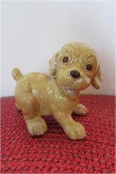 1960'LARDAN PORSELEN GÖRÜNÜMLÜ SERAMİK VINTAGE BİBLO KÖPEK BİBLOSU 8 X 5.5 CM