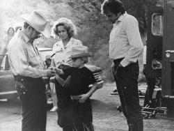 Küçük Kahraman - Ölüm Vadisi DEATH VALLEY ..Paul Le MatCatherine Hicks  Stephen McHattie PHOTO LOBBY CARD 1982