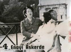 4 ENAYİ ASKERDE ..4 marmittoni alle grandi manovre.. Gianfranco D'Angelo... Sergio Leonardi.. Raf Luca 1974.. 5 PHOTO LOBBY CARD