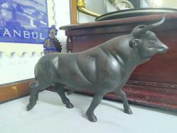 PİRİNÇ BOĞA FİGÜRÜ