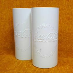 VINTAGE PROPERT OF THE COCA-COLA COMPANY BİR ÇİFT BEYAZ BOYAMA CAMLI , SİLİNDİR FORMLU BARDAK