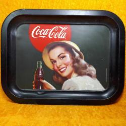VINTAGE GENÇ KIZ RESİMLİ COCA-COLA TENEKE TEPSİ