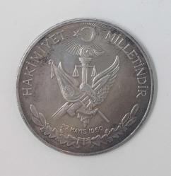 Nümismatik - Gümüş İhtilal On lira 1960