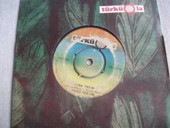 F 2 - YILDIZ TEZCAN - Uyan yarim - Handan