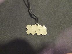 KOLYE, AC/DC KOLYE.DÜNYANIN EN MEŞHUR AVUSTRALYALI HARD ROCK GRUBUNUN ÇOK ŞIK KULLANILMAMIŞ  KOLYESİ 230