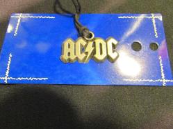 KOLYE, AC/DC KOLYE.DÜNYANIN EN MEŞHUR AVUSTRALYALI HARD ROCK GRUBUNUN ÇOK ŞIK KULLANILMAMIŞ  KOLYESİ 230