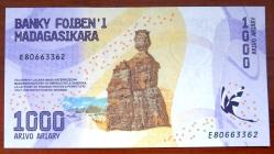 MADAGASKAR=2017  1000 Ariary   P-100  ÇİL'