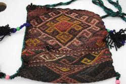 EL YAPIMI HALI ÇANTA  (KUCUK KOLİ)